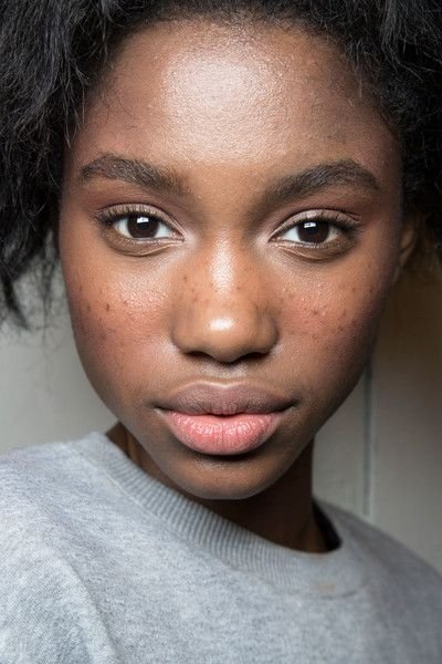 How to Achieve the Perfect No-Makeup Makeup Look