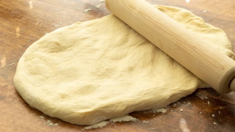 How to Make Homemade Pizza Dough